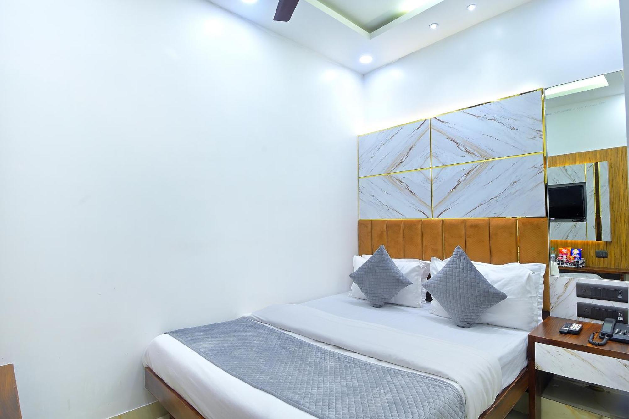 Hotel Nav Durga "2 Walking From New Delhi Railway Station" מראה חיצוני תמונה